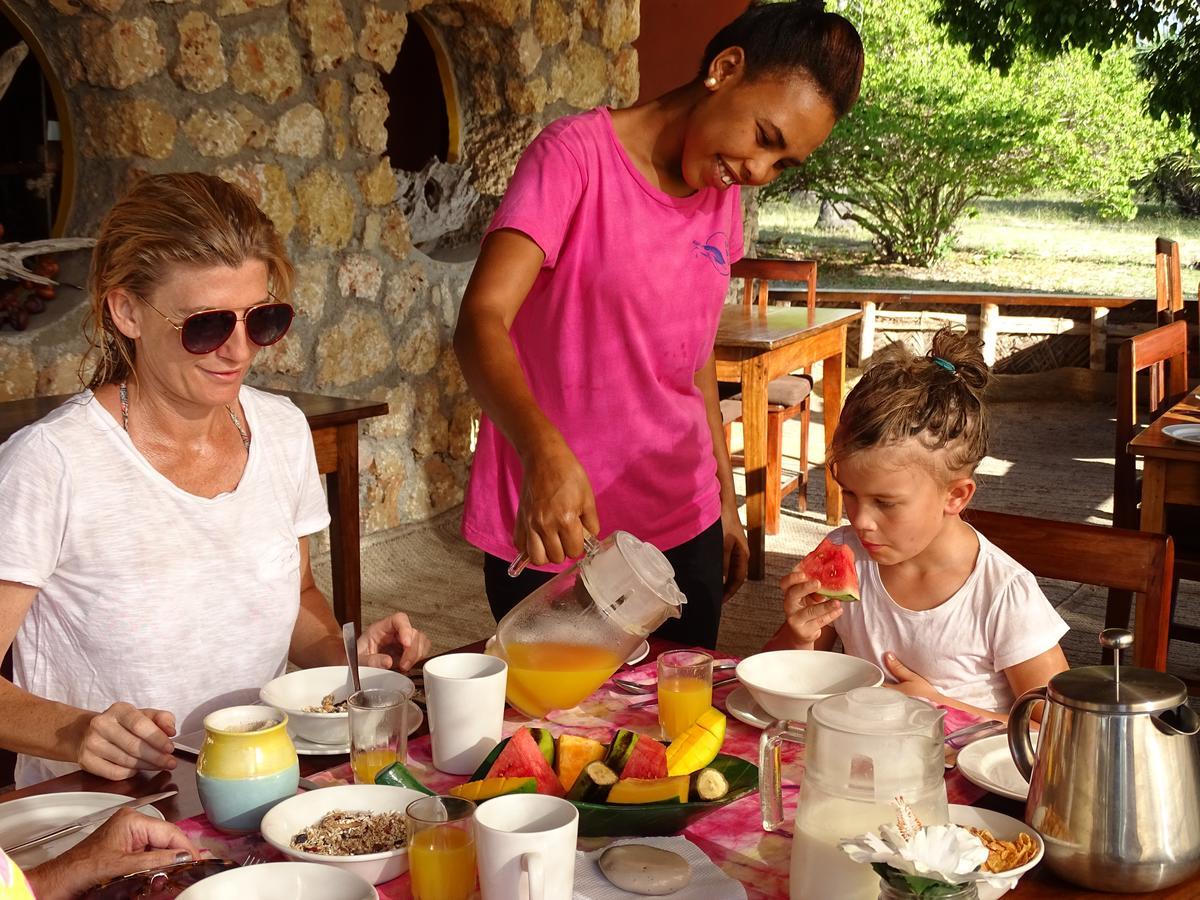 Emayani Beach Lodge Pangani Kültér fotó
