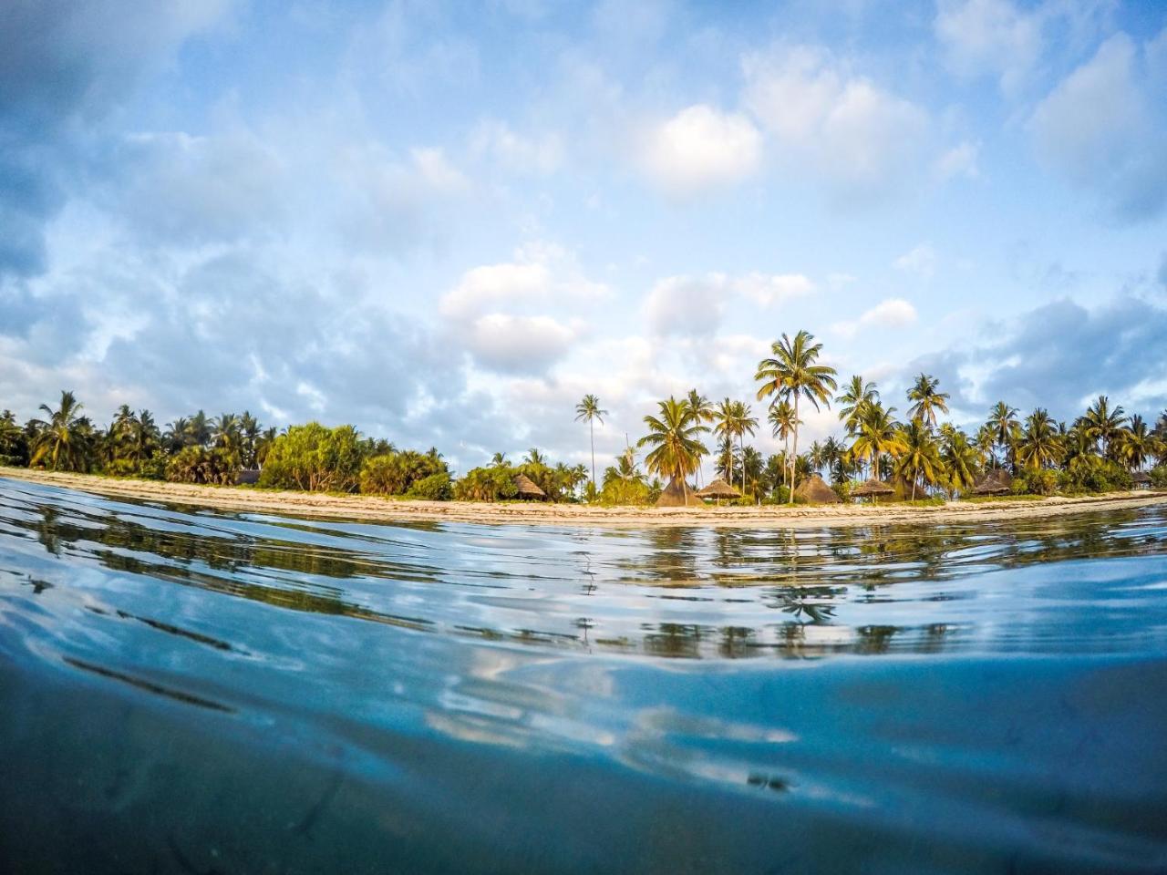 Emayani Beach Lodge Pangani Kültér fotó
